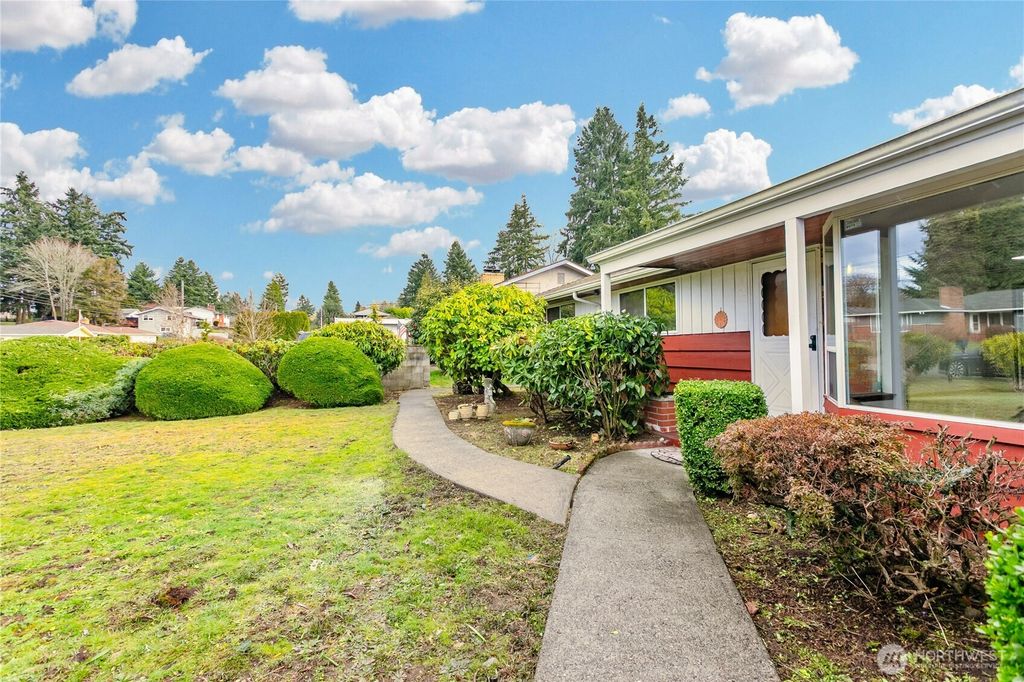 Photo of 7416 25th Street W, Tacoma, WA 98466 (MLS # 2481496)