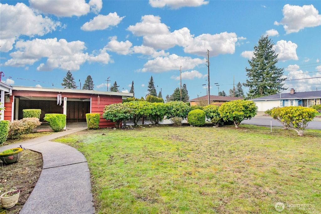 Photo of 7416 25th Street W, Tacoma, WA 98466 (MLS # 2481496)