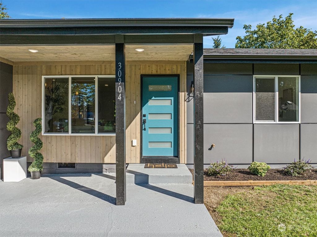 Photo of 30904 8th Avenue S, Federal Way, WA 98003 (MLS # 2289896)