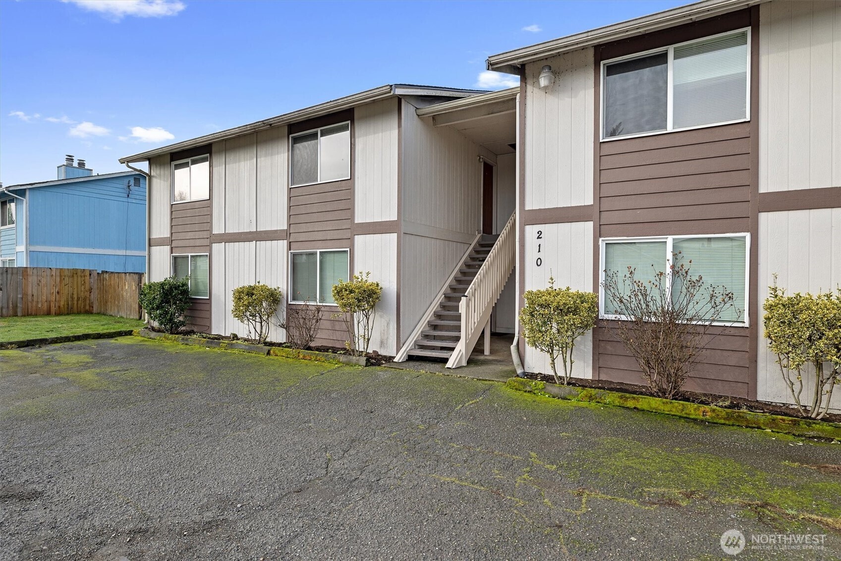 210 Chicago Boulevard S