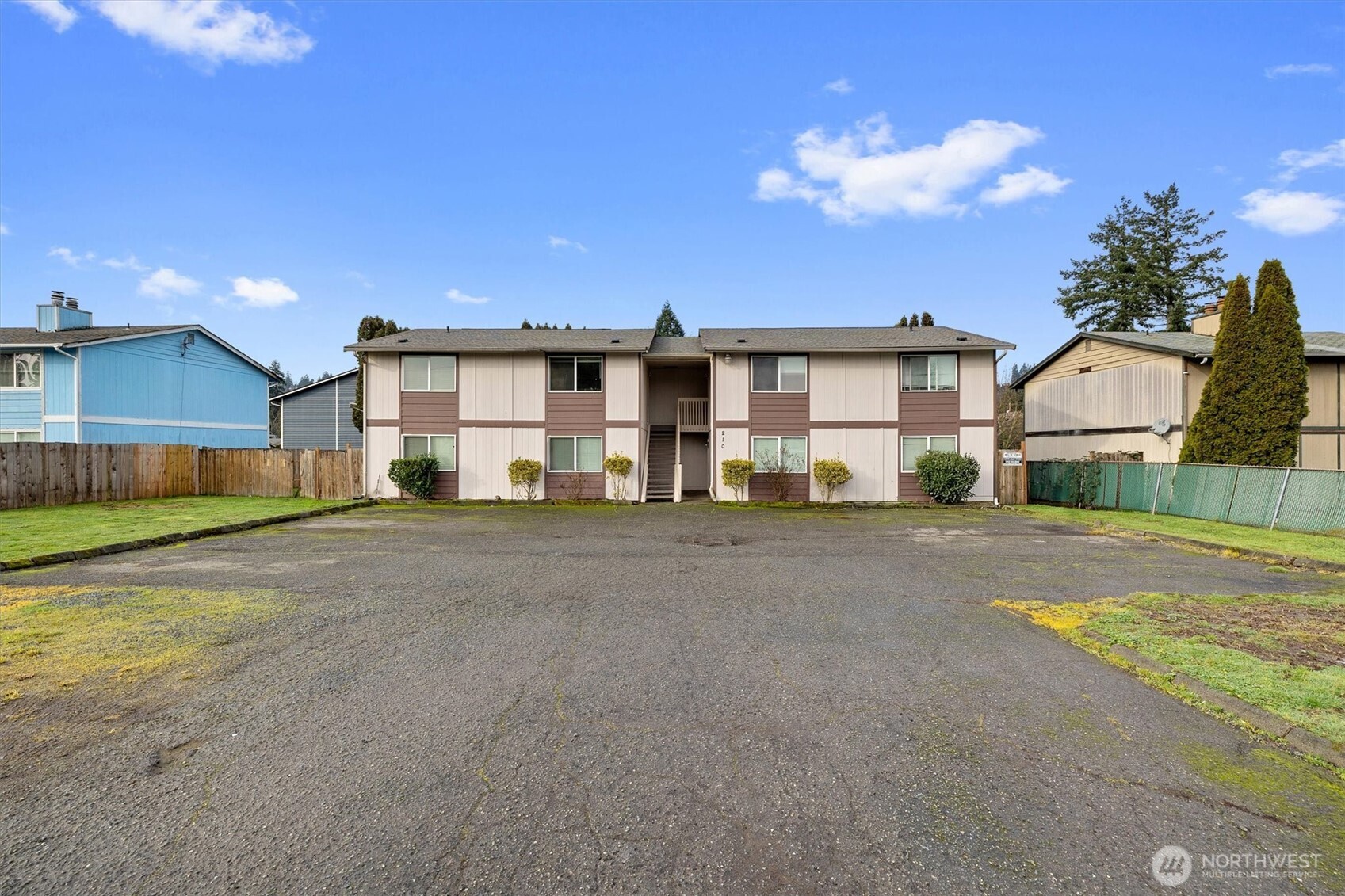 210 Chicago Boulevard S