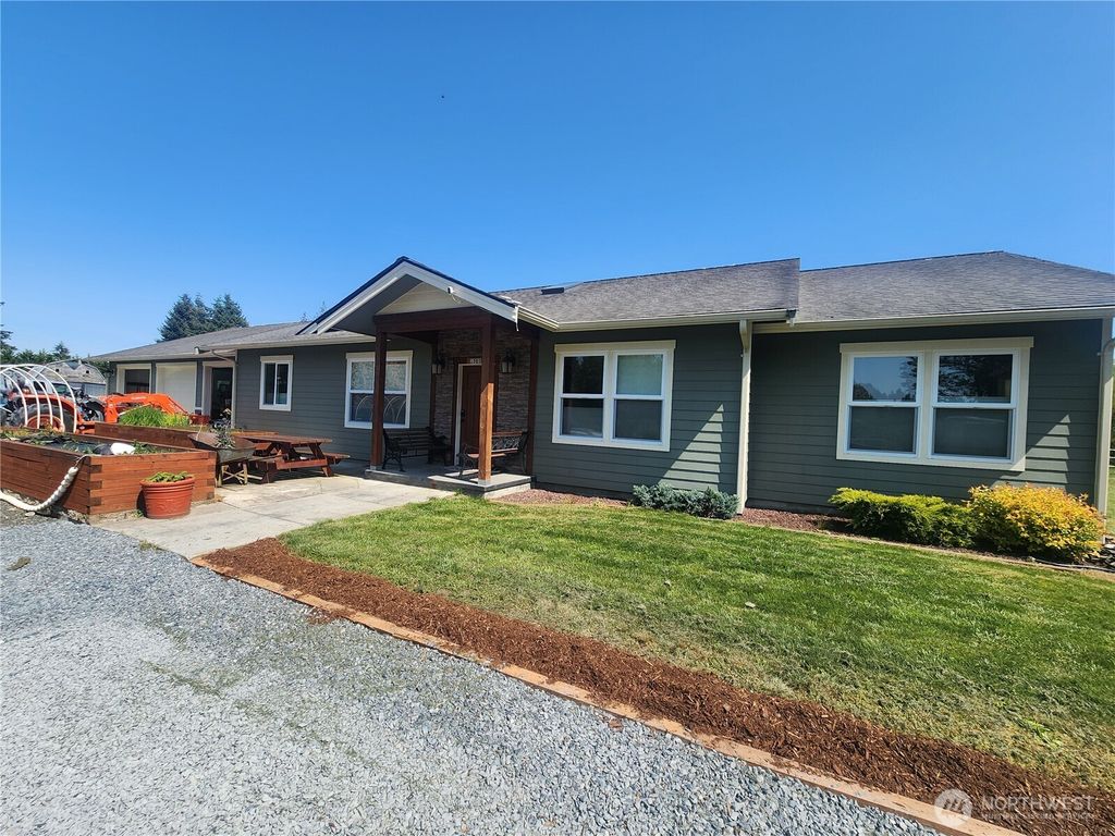 Photo of 1505 Falcon Lane, Ferndale, WA 98248 (MLS # 2503194)