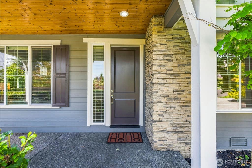 Photo of 10833 NE 190th Place, Bothell, WA 98011 (MLS # 2571427)