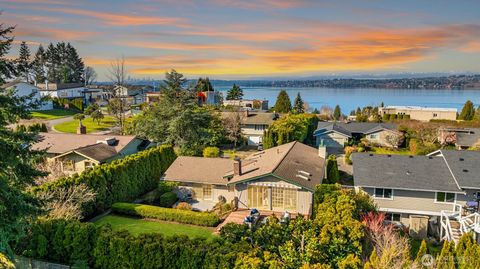 Photo of 6114 104th Avenue NE, Kirkland, WA 98033 (MLS # 2486578)