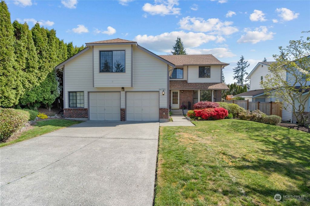 Photo of 20721 33rd Avenue W, Lynnwood, WA 98036 (MLS # 2051734)