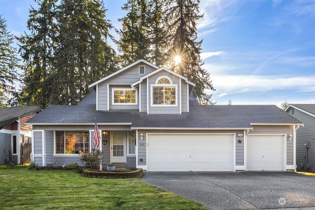 Photo of 232 80th Place SW, Everett, WA 98203 (MLS # 2182670)