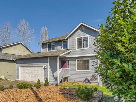 Photo of 11716 SE 264th Place, Kent, WA 98030 (MLS # 2569790)
