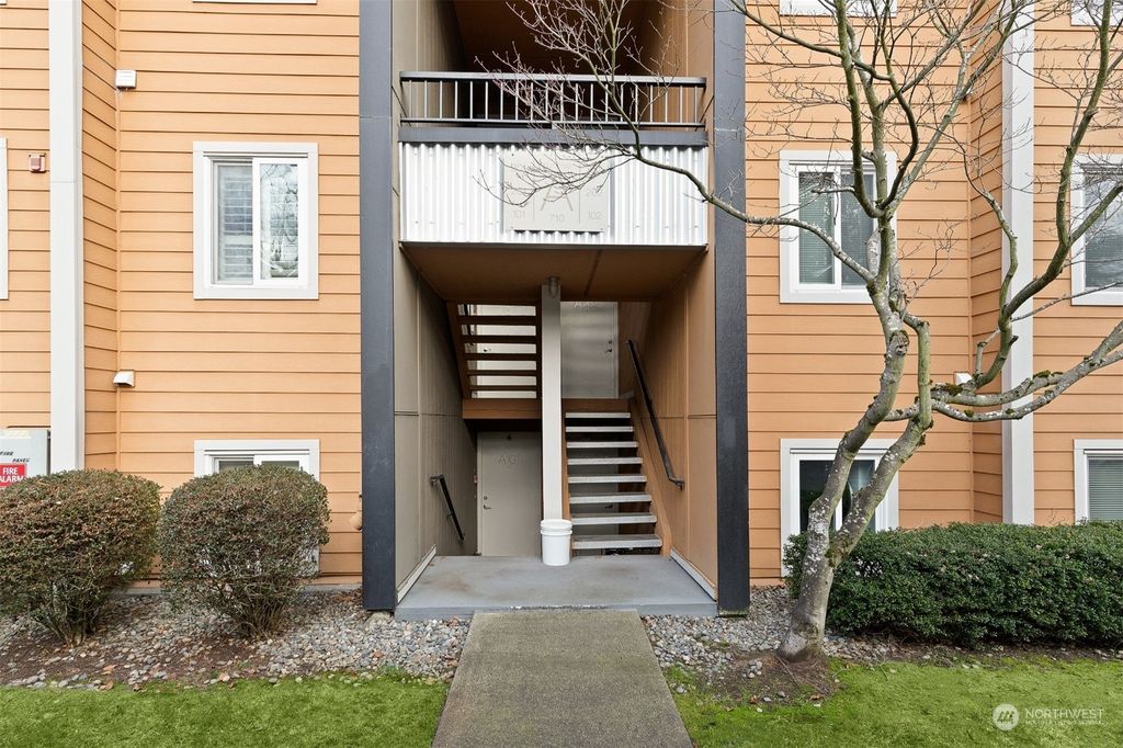 Photo of 710 Kirkland Circle #A302, Kirkland, WA 98033 (MLS # 2191744)