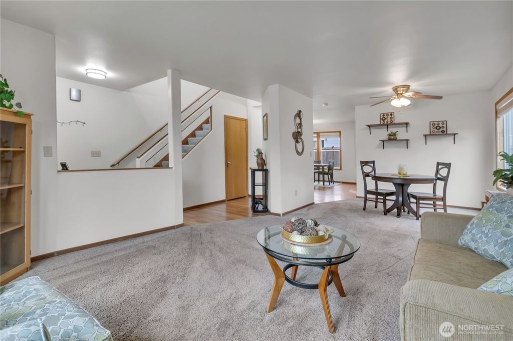 Photo of 26424 107th Avenue SE, Kent, WA 98030 (MLS # 2476247)