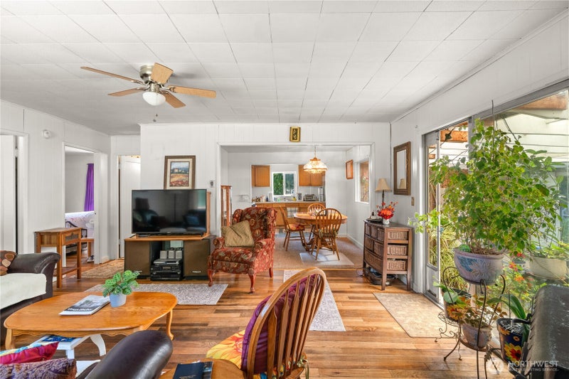 2584 State Route 105