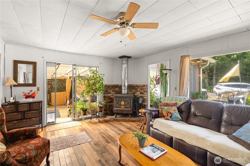 2584 State Route 105