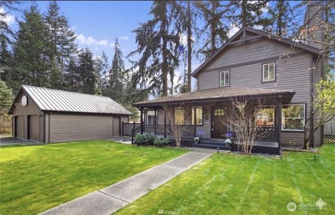 Photo of 13826 Cascadian Way, Everett, WA 98208 (MLS # 2529959)