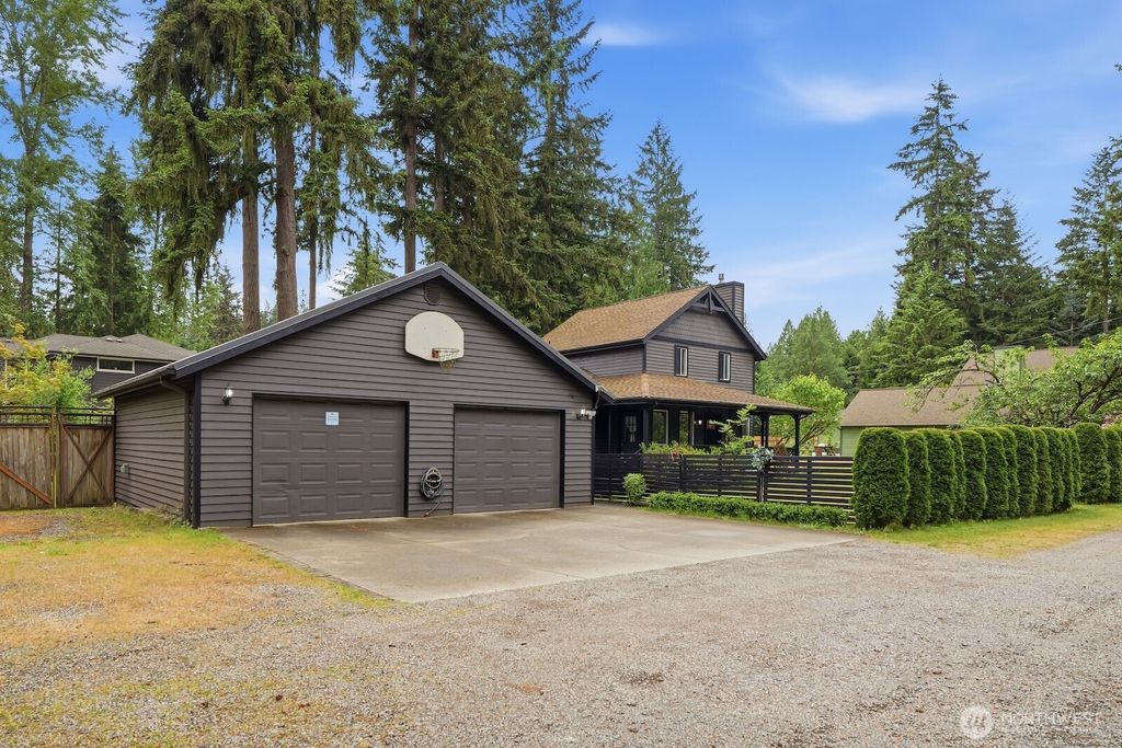 Photo of 13826 Cascadian Way, Everett, WA 98208 (MLS # 2529959)