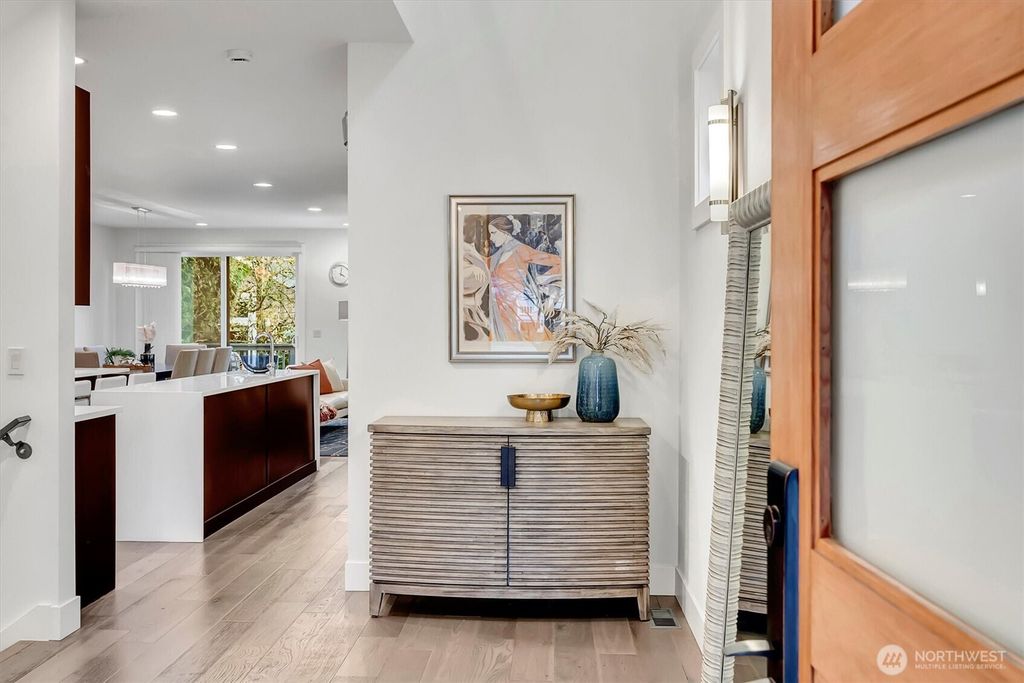 Photo of 11421 NE 88th Street, Kirkland, WA 98033 (MLS # 2489699)