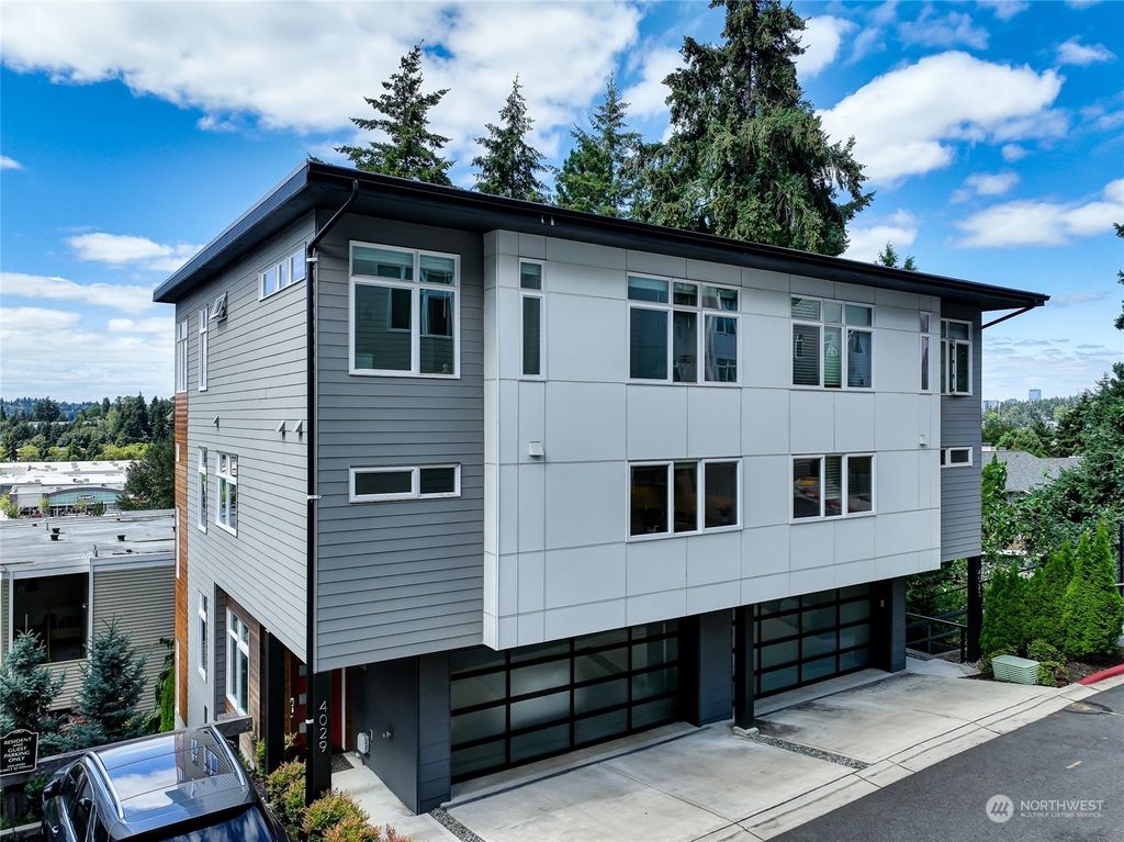Photo of 4029 129th Court SE #21, Bellevue, WA 98006 (MLS # 2287701)
