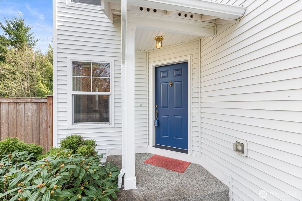 Photo of 1912 250th Place SE, Sammamish, WA 98075 (MLS # 2349406)