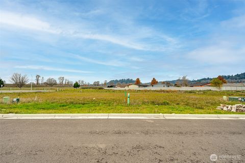 Photo of 2005 Henderson Way, Longview, WA 98632 (MLS # 2460106)