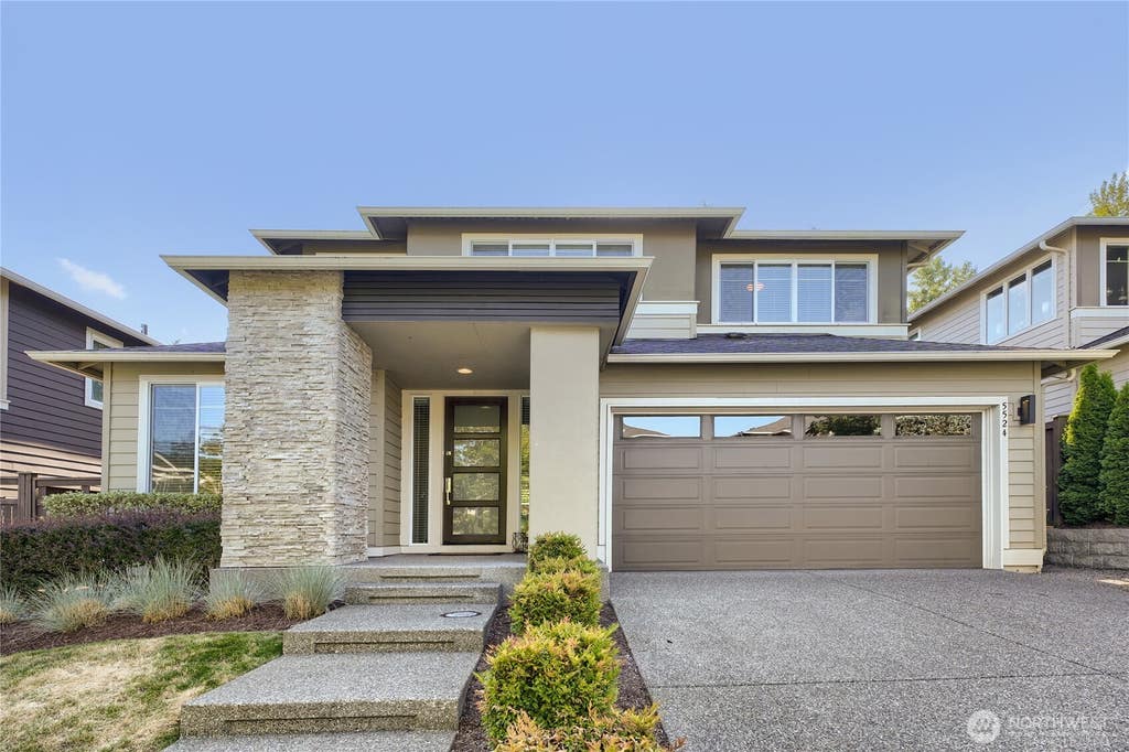 Photo of 5524 Franklin Avenue SE, Auburn, WA 98092 (MLS # 2537050)