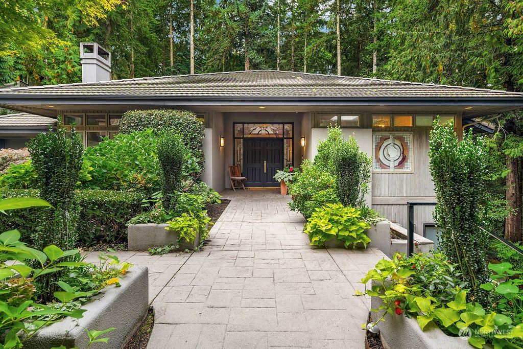 Photo of 5265 Jung Frau Place NW, Issaquah, WA 98027 (MLS # 2190443)