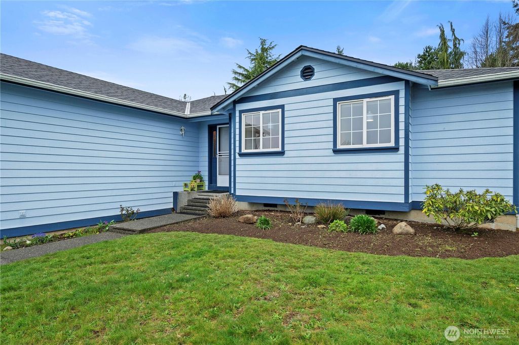 Photo of 6809 77th Avenue NE, Marysville, WA 98270 (MLS # 2494513)