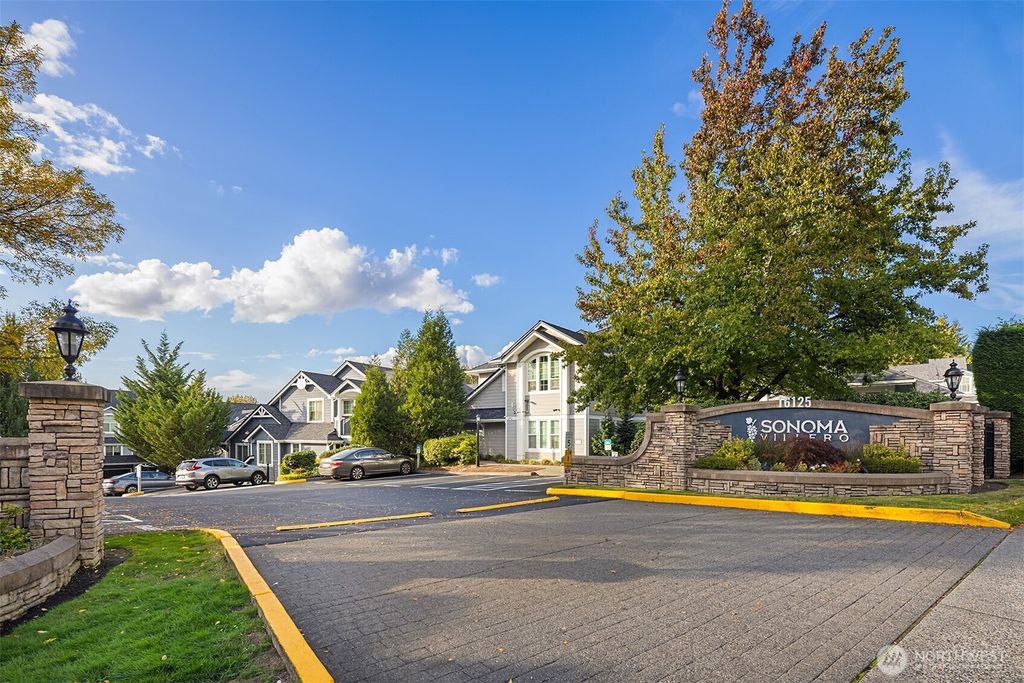 Photo of 16125 Juanita Woodinville Way NE #414, Bothell, WA 98011 (MLS # 2466398)