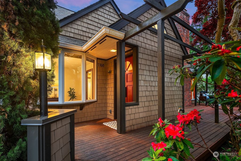 Photo of 7300 53rd Avenue NE, Seattle, WA 98115 (MLS # 2238588)
