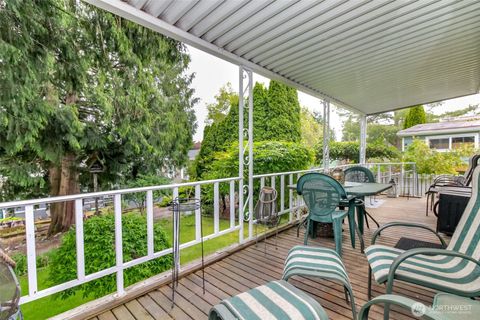 Photo of 2101 S 324th Street #136, Federal Way, WA 98003 (MLS # 2475747)