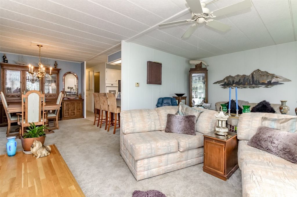 Photo of 2101 S 324th Street #136, Federal Way, WA 98003 (MLS # 2475747)