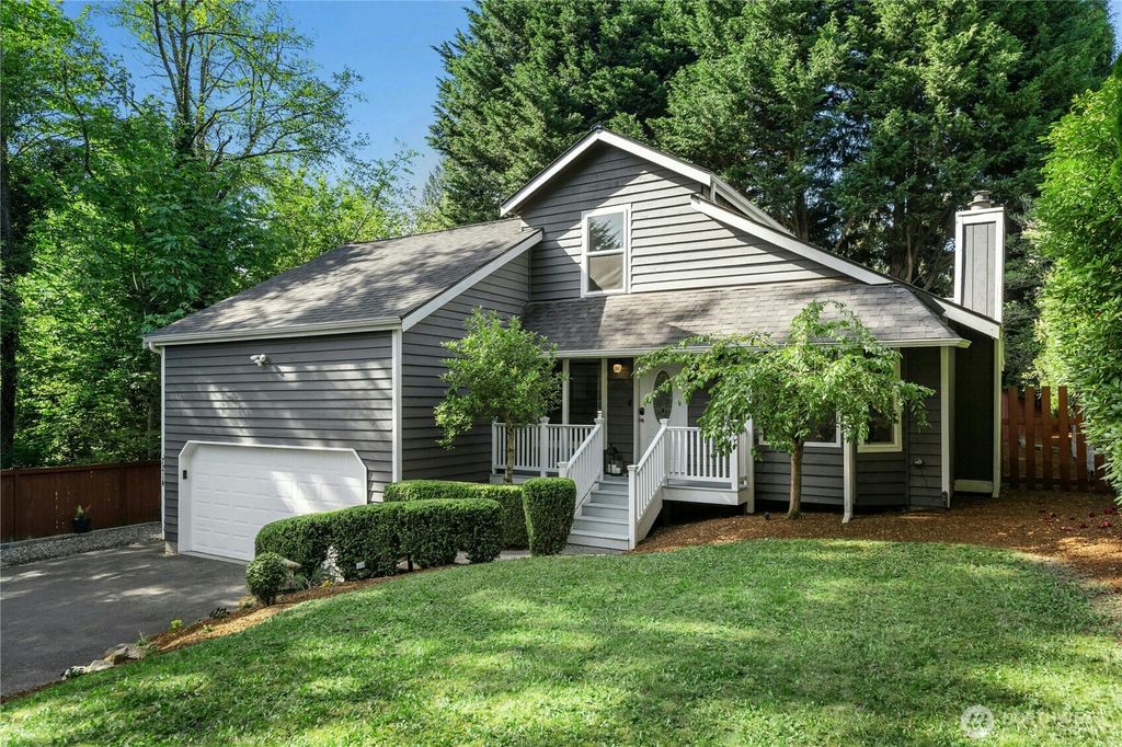 Photo of 7214 NE 155th Street, Kenmore, WA 98028 (MLS # 2519939)