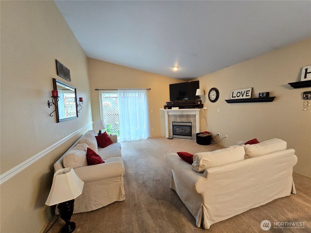 Photo of 24320 226th Avenue SE, Maple Valley, WA 98038 (MLS # 2394336)