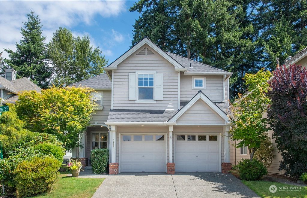Photo of 4206 252nd Avenue SE, Sammamish, WA 98029 (MLS # 2138965)