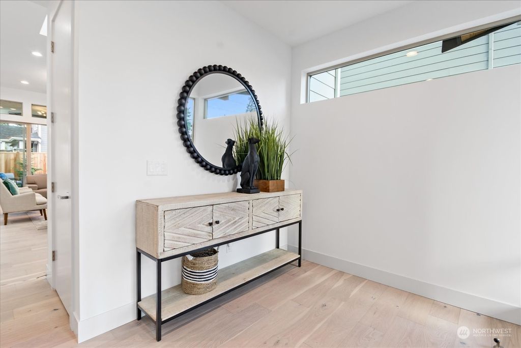 Photo of 7908 124th Avenue NE, Kirkland, WA 98033 (MLS # 2136353)