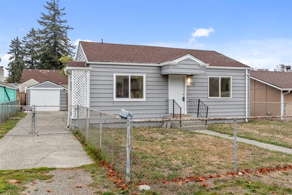 Photo of 703 117th Street S, Tacoma, WA 98444 (MLS # 2597054)