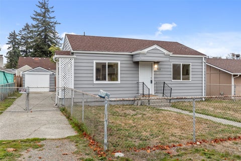 Photo of 703 117th Street S, Tacoma, WA 98444 (MLS # 2597054)