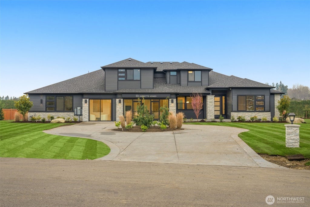 Photo of 32948 139th Place SE, Auburn, WA 98092 (MLS # 2584373)