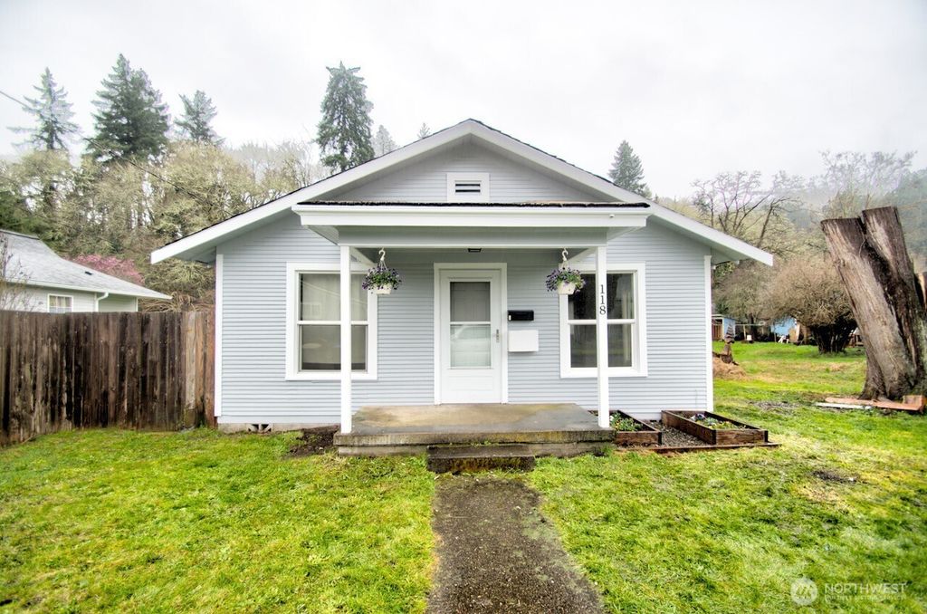 Photo of 118 N Buckner Street, Centralia, WA 98531 (MLS # 2492478)
