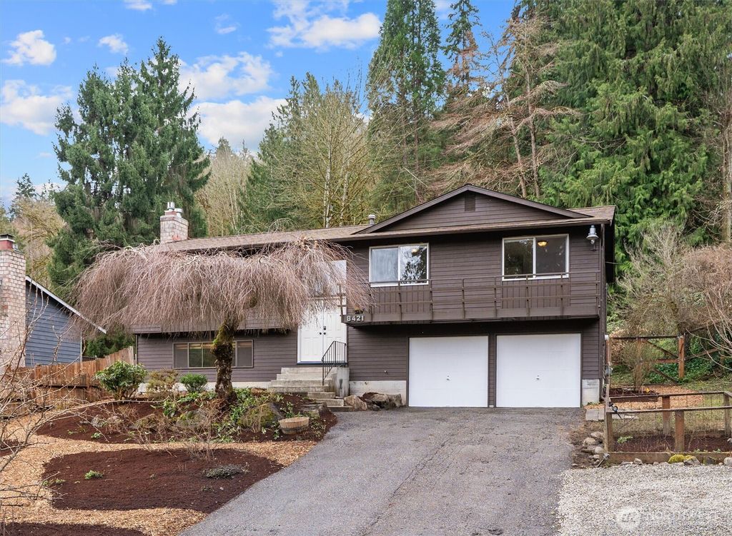 Photo of 8421 NE 169 Street, Kenmore, WA 98028 (MLS # 2347833)