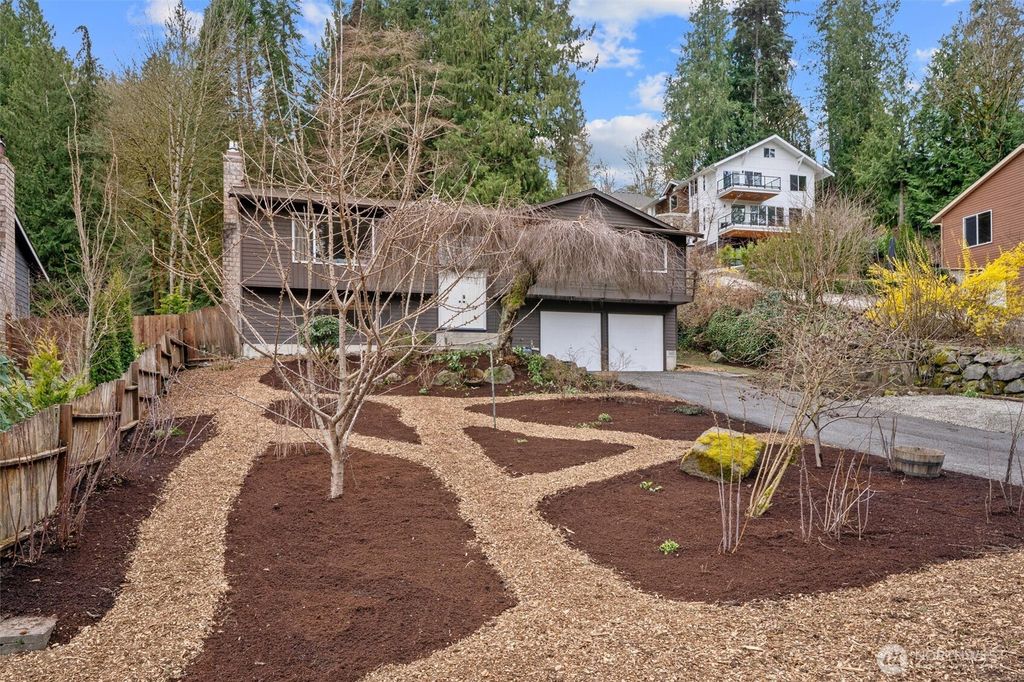 Photo of 8421 NE 169 Street, Kenmore, WA 98028 (MLS # 2347833)