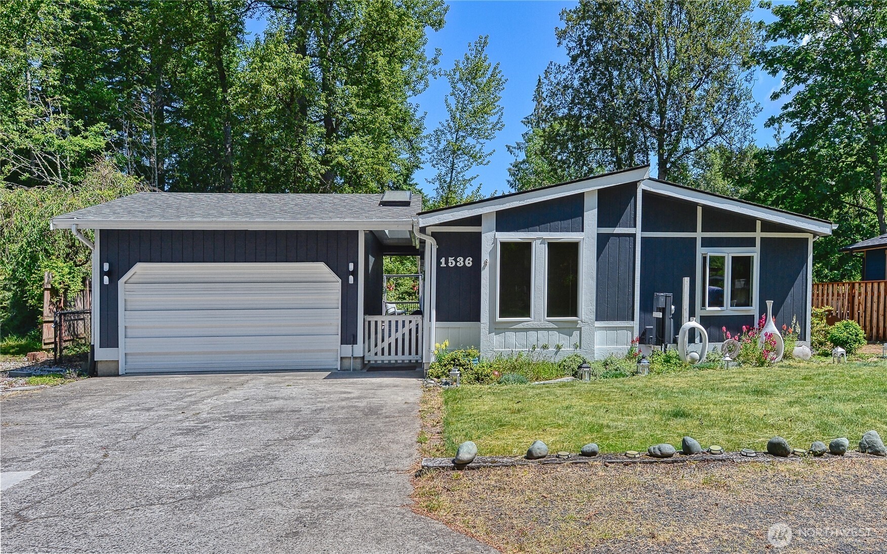 1536 Hel Lyn Pl