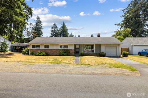 Photo of 808 117th Street S, Tacoma, WA 98444 (MLS # 2545595)