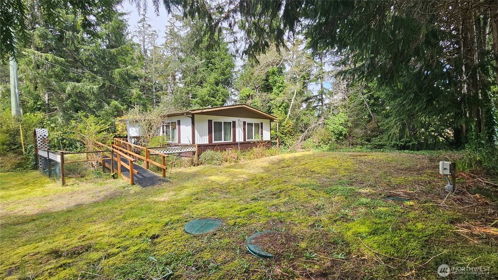 Photo of 2005 200th Lane Ln, Ocean Park, WA 98640 (MLS # 2508351)