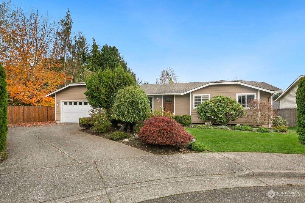 Photo of 107 75th Street SW, Everett, WA 98203 (MLS # 2305812)
