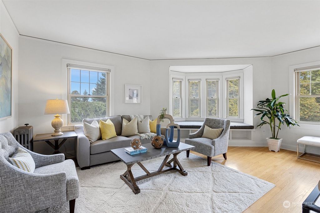 Photo of 5810 Cowen Place NE #410, Seattle, WA 98105 (MLS # 2157990)