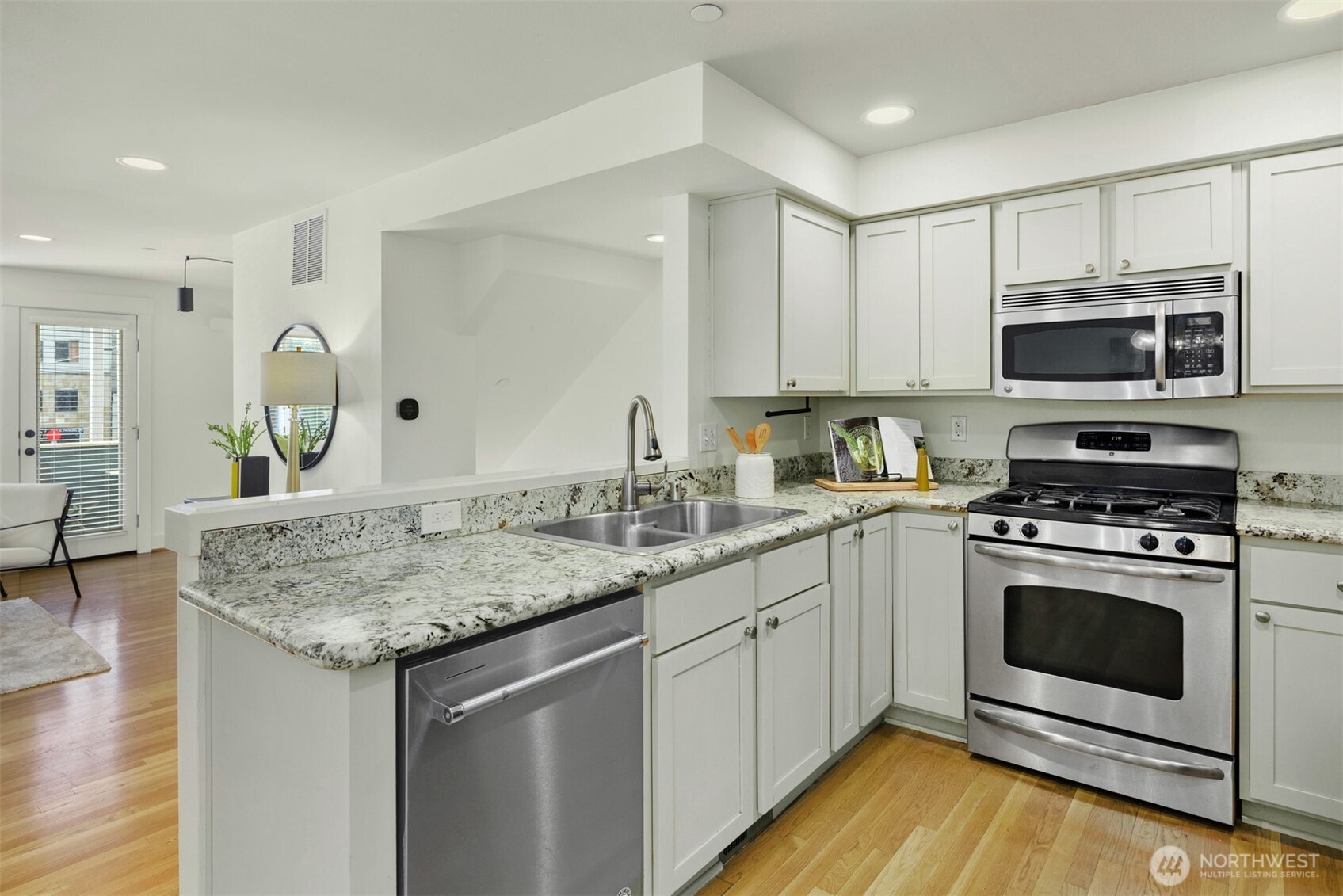 5233 Russell Avenue NW A