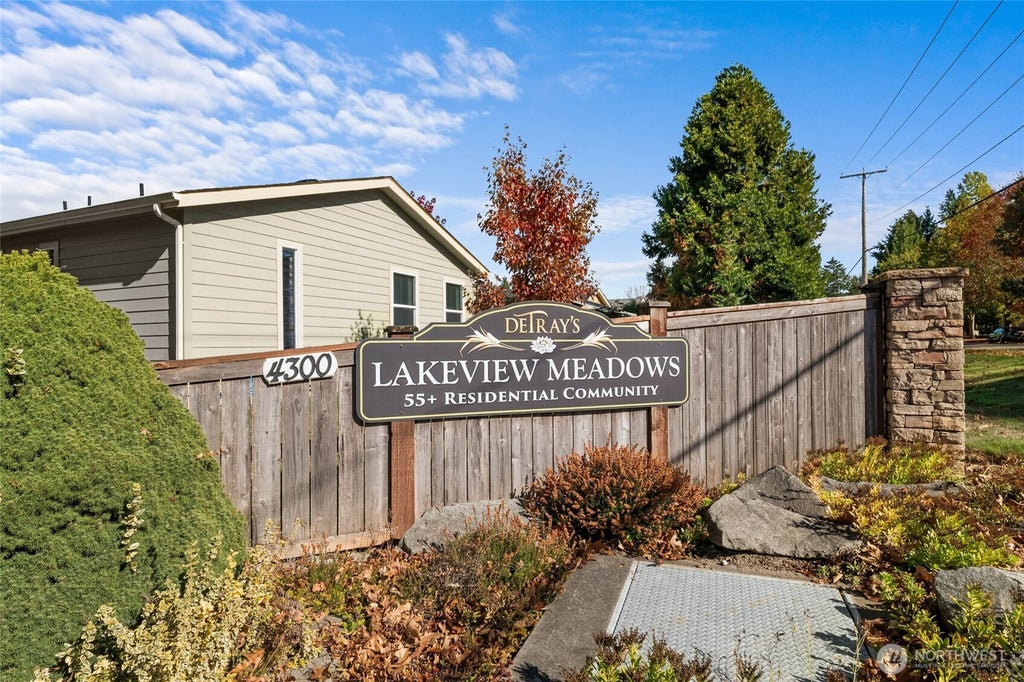 Photo of 3516 Meadowbrook Lane SE, Lacey, WA 98503 (MLS # 2593946)