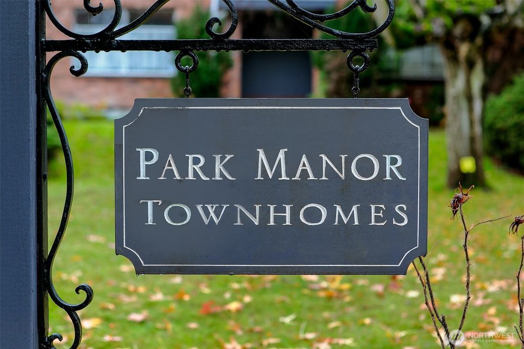 Photo of 511 1/2 17th Avenue E #5115, Seattle, WA 98112 (MLS # 2461501)