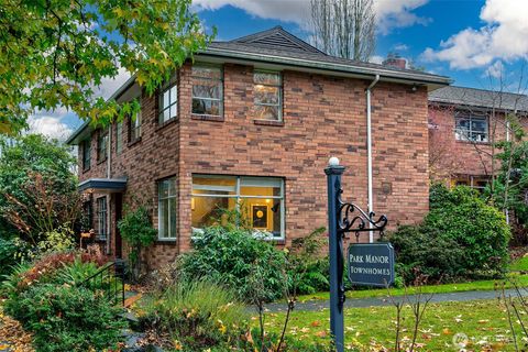 Photo of 511 1/2 17th Avenue E #5115, Seattle, WA 98112 (MLS # 2461501)