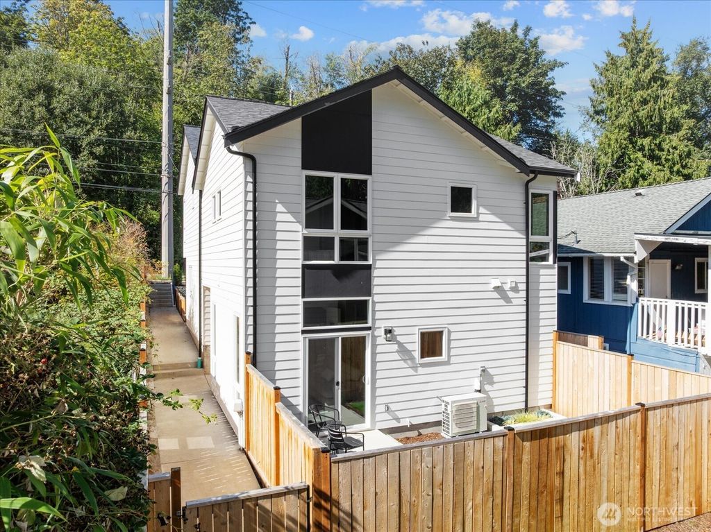 Photo of 5984 26th Avenue SW #B, Seattle, WA 98106 (MLS # 2435033)
