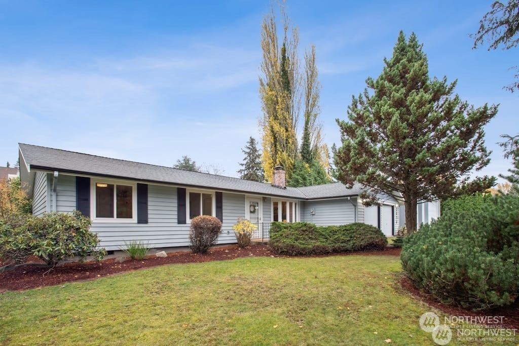 Photo of 2414 Jones Avenue NE, Renton, WA 98056 (MLS # 2328493)