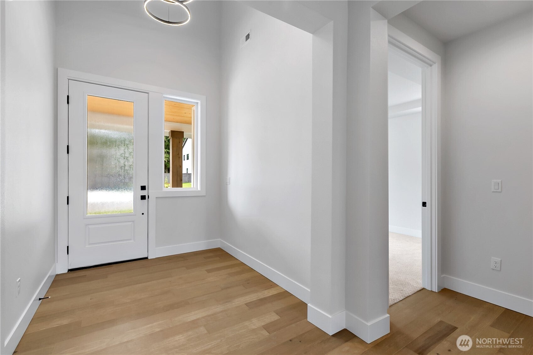 1441 Lockridge Loop E 1